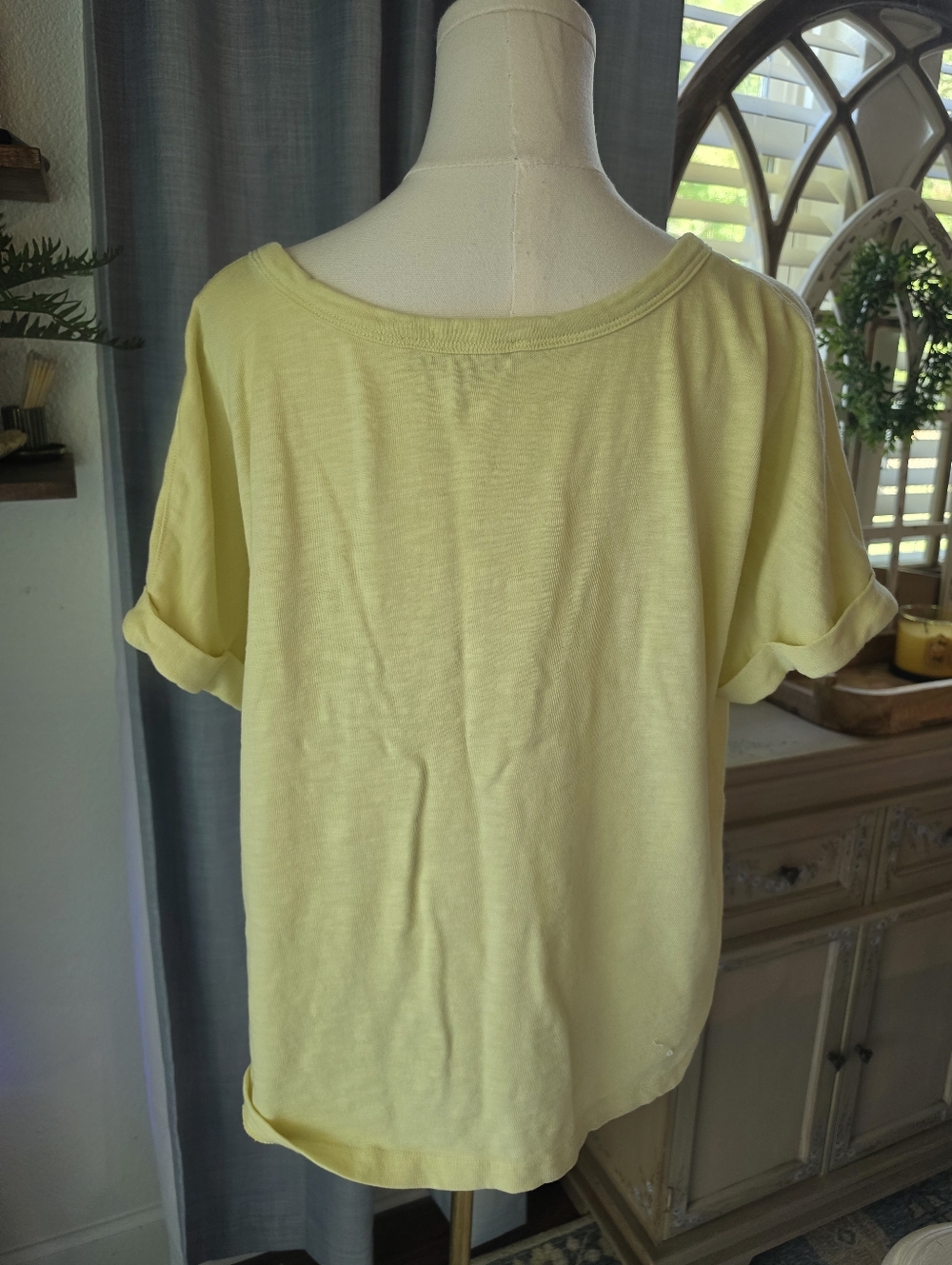 Loft Tee - Picture 4 of 4
